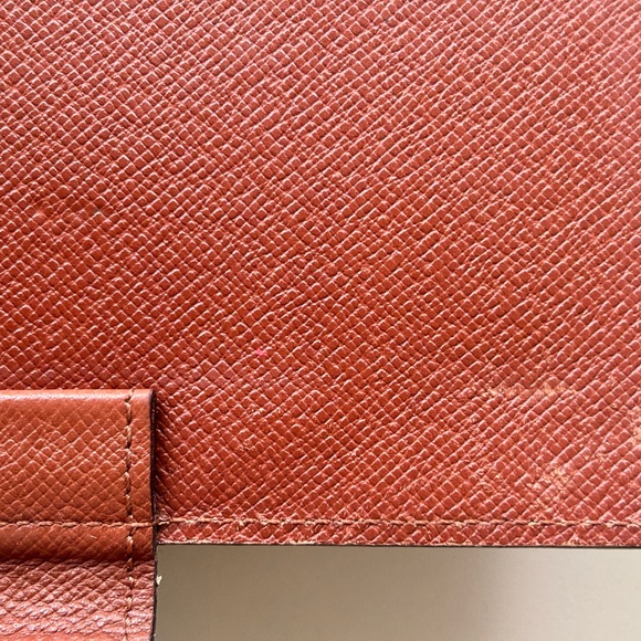 CLOSET CLEAR OUT PRICE CUT Pre-owned Louis Vuitton Agenda Cover - Picture 11 of 12